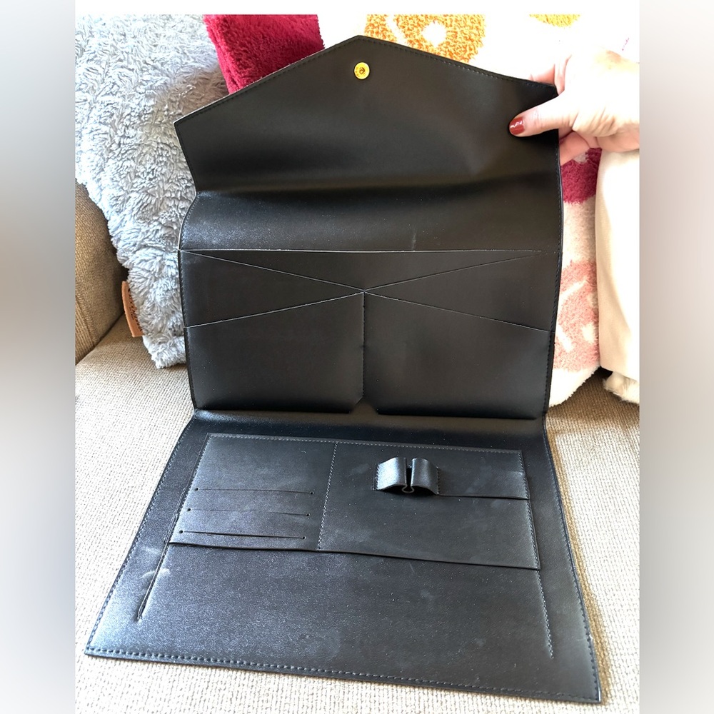 NEW- Black Leather Portfolio Organizer